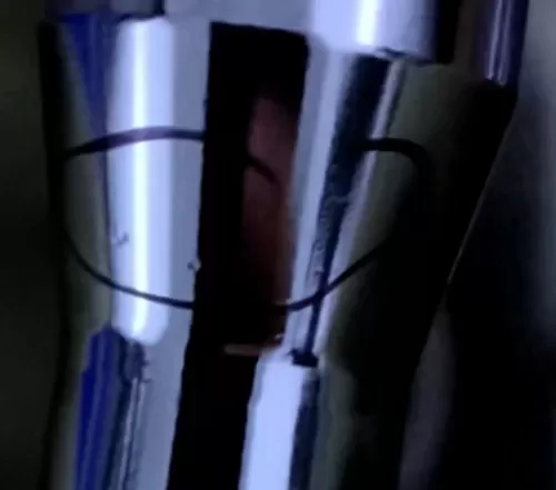 斜坡处小坑实物